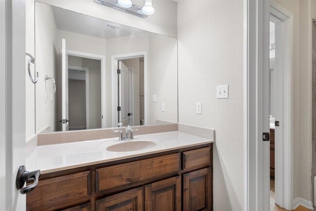 Building Photo - 11621 Cherisse Dr