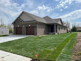 Building Photo - 308 E Washington St