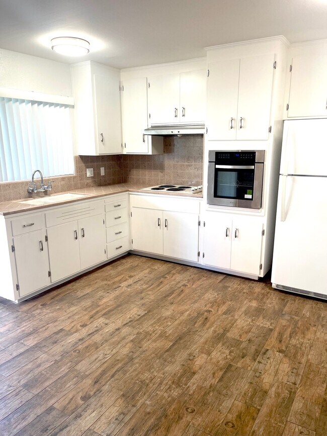 Building Photo - 4120 N Pershing Ave