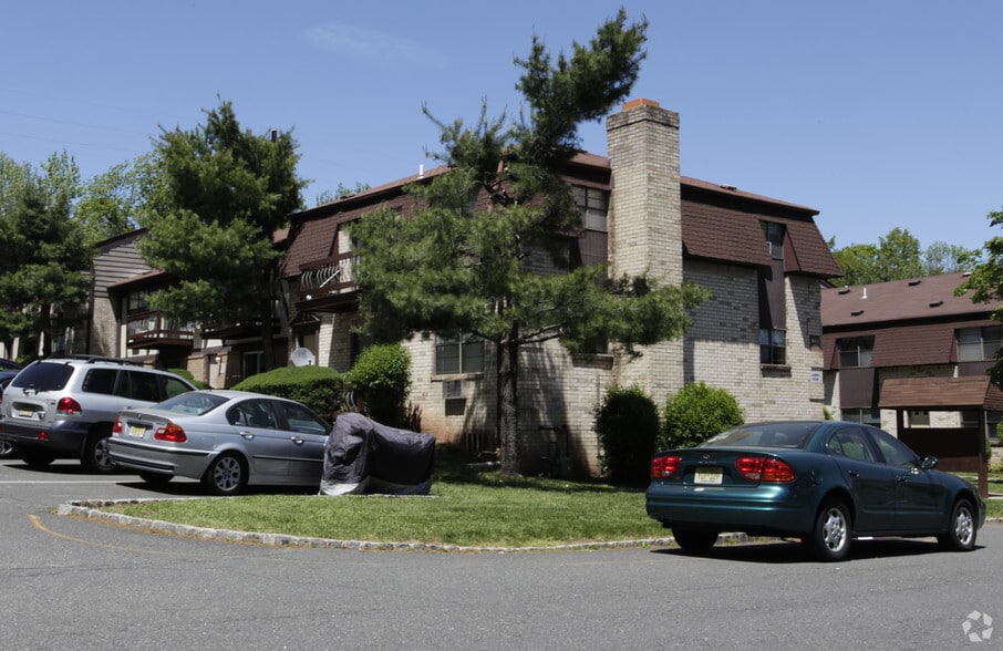 Evergreen Meadows 208 White Birch Rd Edison NJ 08837 Apartment Finder