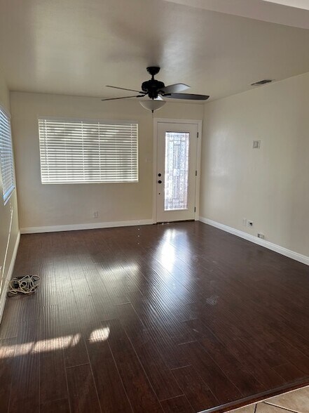 Livingroom - 11508 Leland Ave