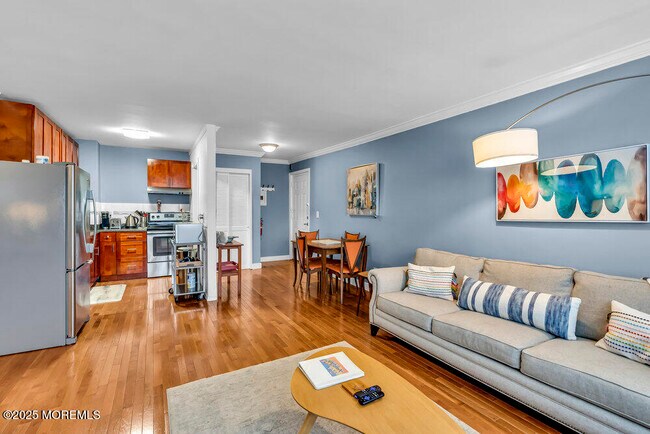 Building Photo - 317 8th Ave