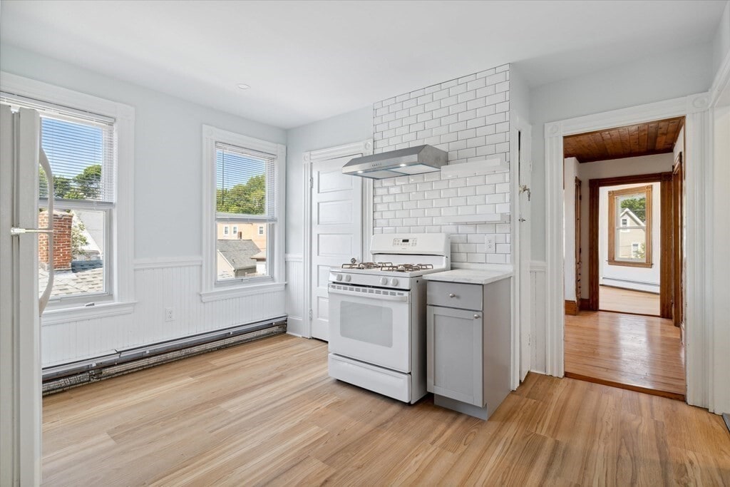 Building Photo - 3 Orchard St