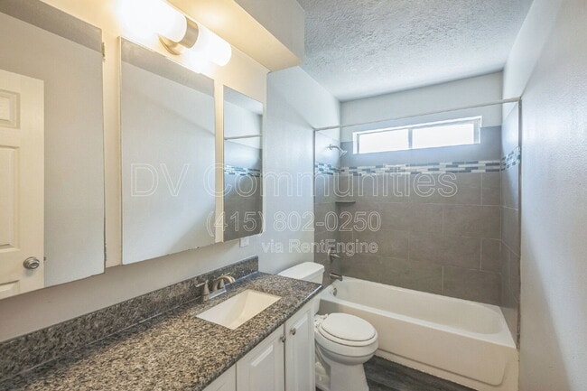 Building Photo - 9830 Cherokee St