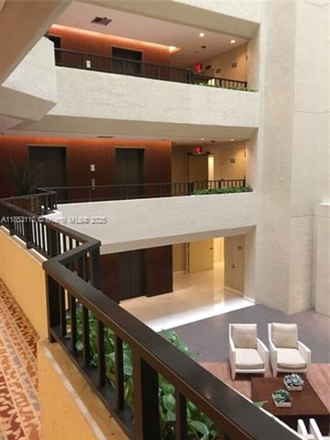 Building Photo - 20191 E Country Club Dr