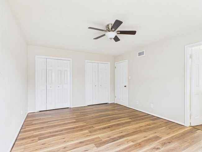 Building Photo - 107 Frederick Rd