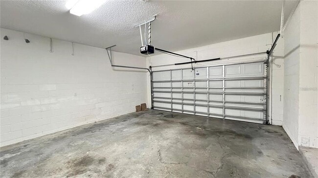 Building Photo - 13324 Longacre Dr