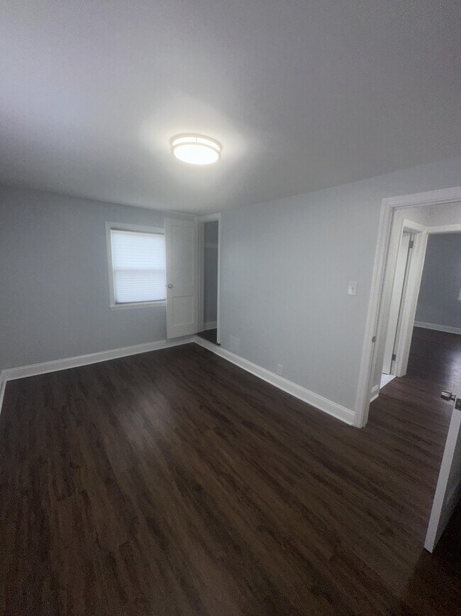 Building Photo - 2500 S 57th St