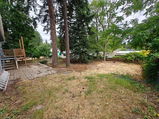 Building Photo - 14546 25th Ave NE