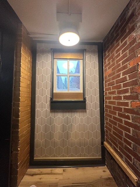 Building Photo - 415 S James St