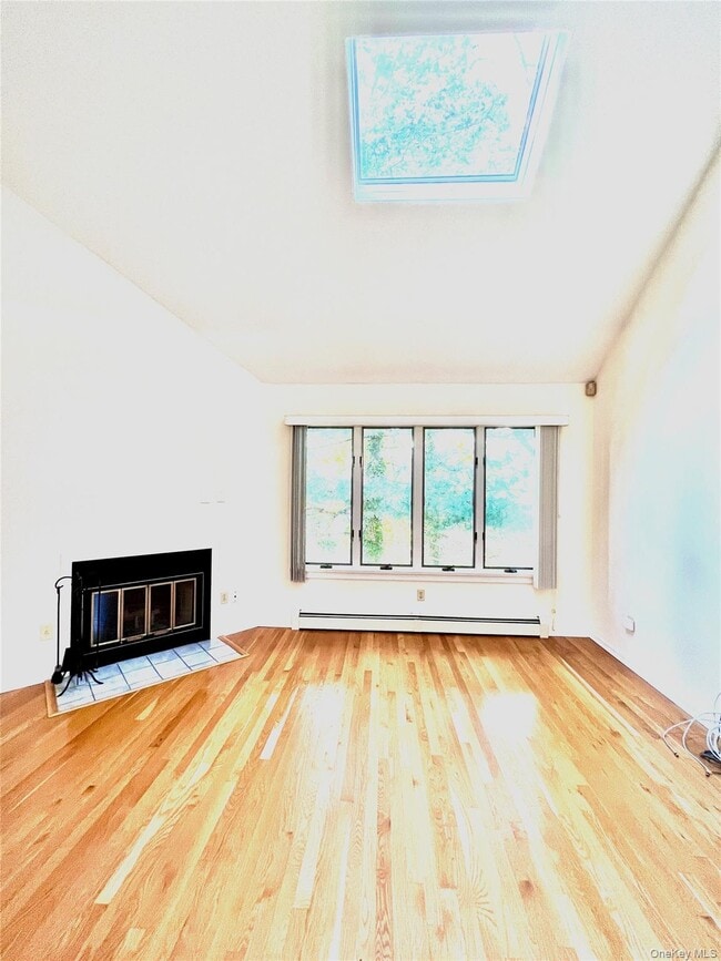 Building Photo - 15 Evon Ct