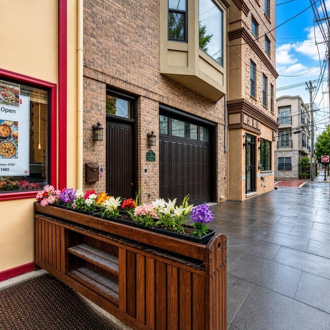 Building Photo - 355 3rd St
