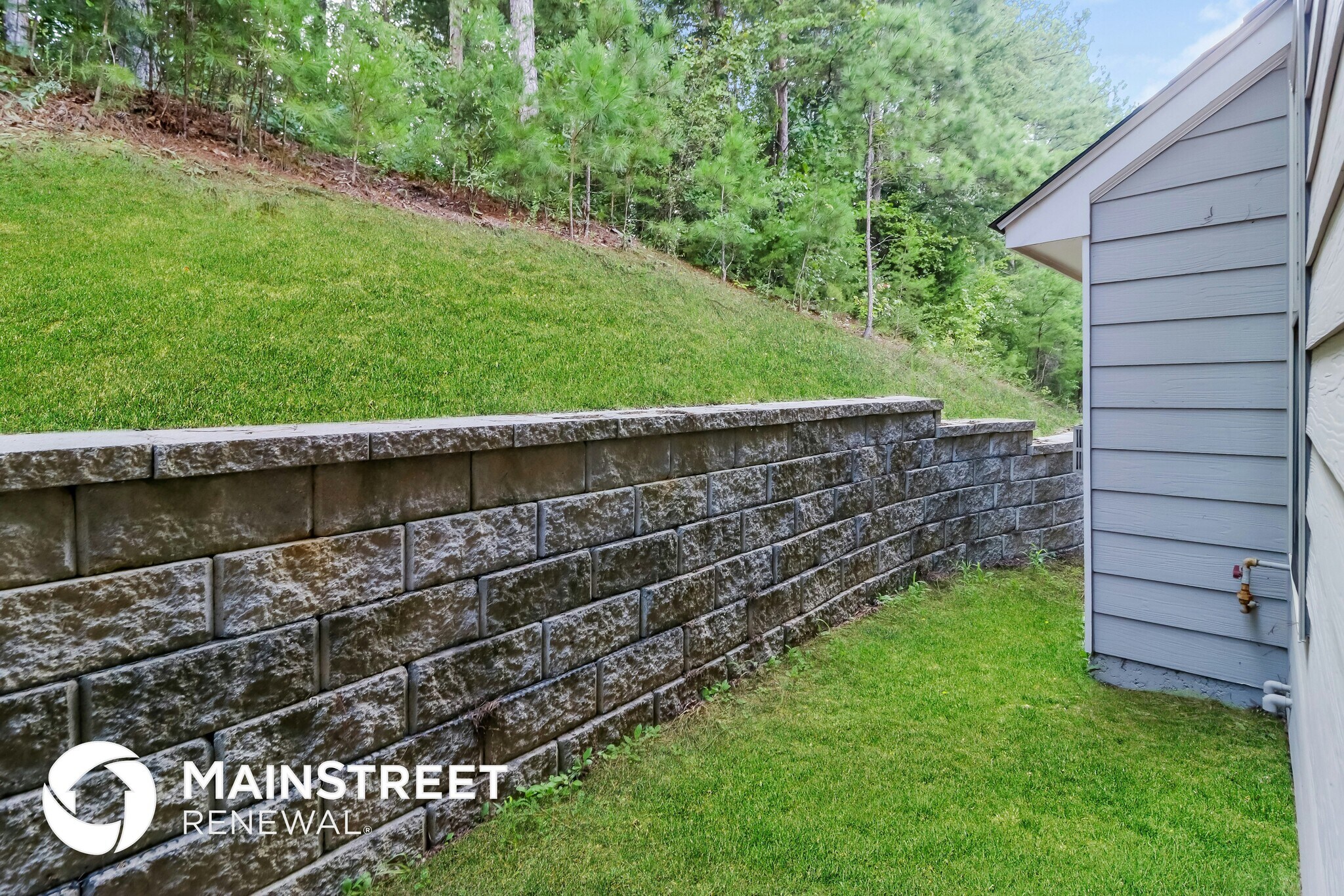 Building Photo - 657 Overlook Gln Dr