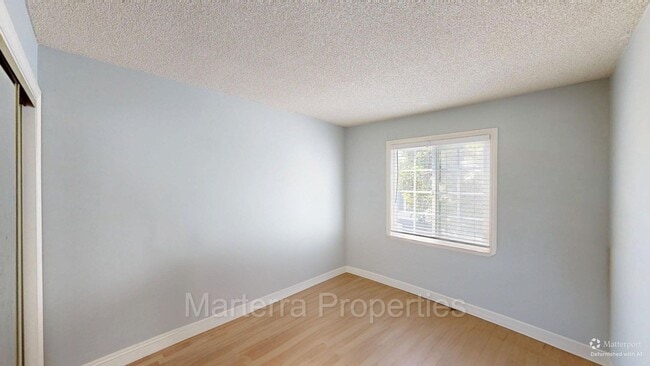 Building Photo - 119 Morristown Ln
