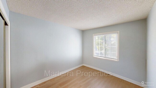 Building Photo - 3 Bed/2 Bath Home in Monticello Community