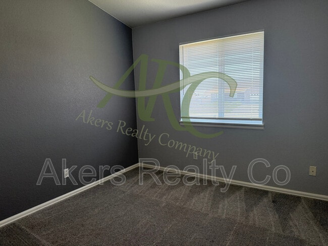 Building Photo - 741 E Laporte Dr