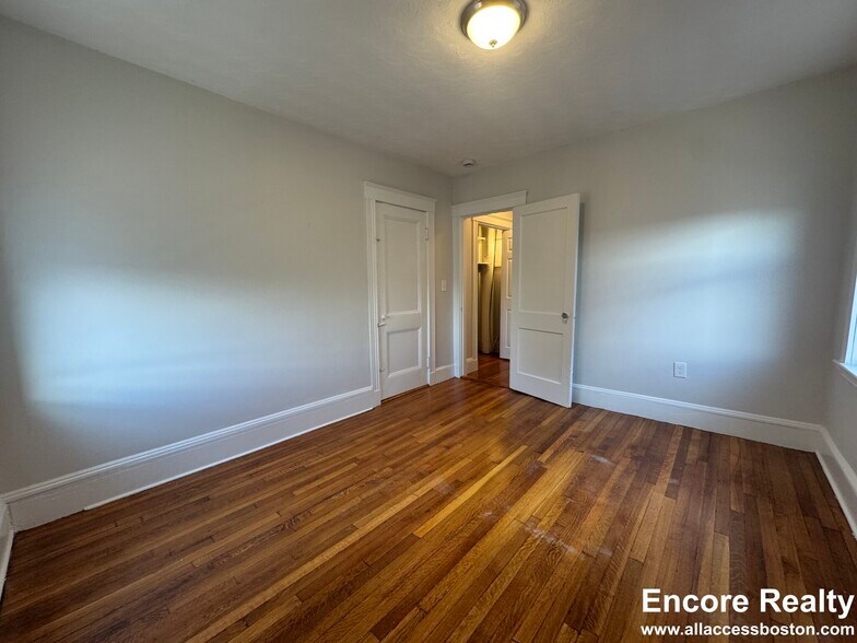 Building Photo - 1630 Commonwealth Ave