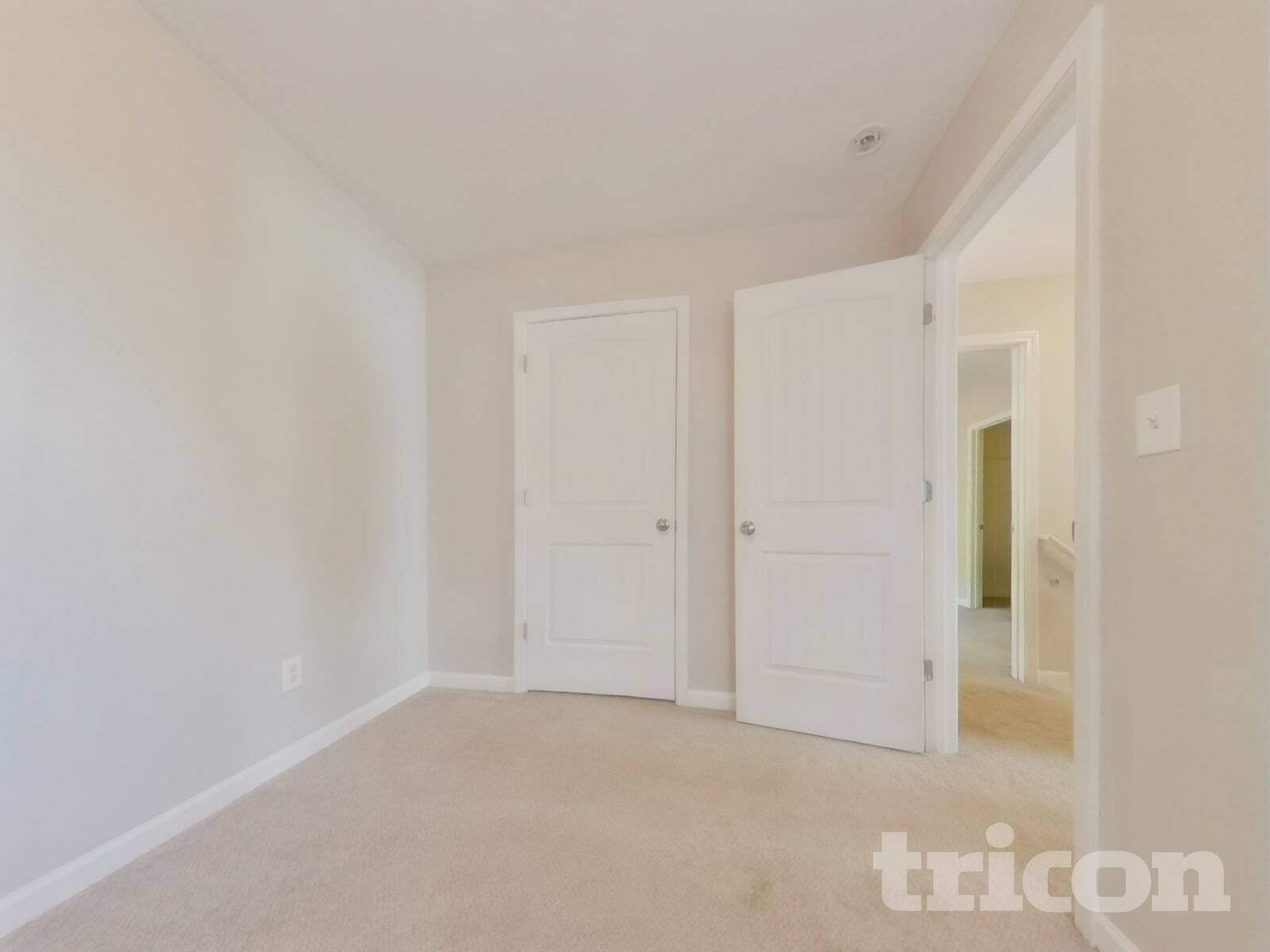 Building Photo - 29 Carriage Hls Dr SE