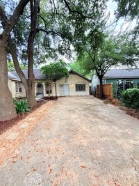 Building Photo - 6109 Saxon Dr