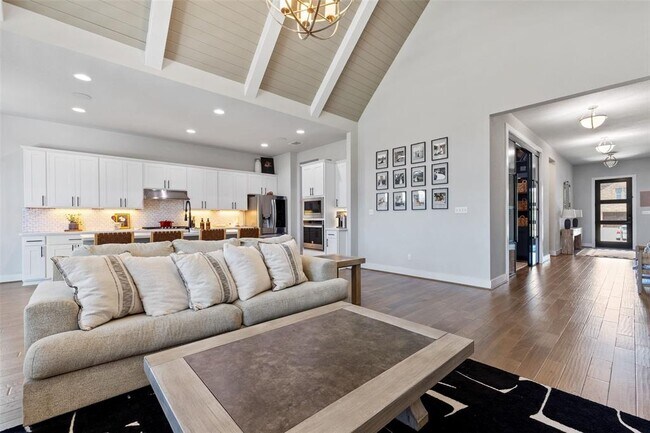 Building Photo - 1608 Carmine Dr