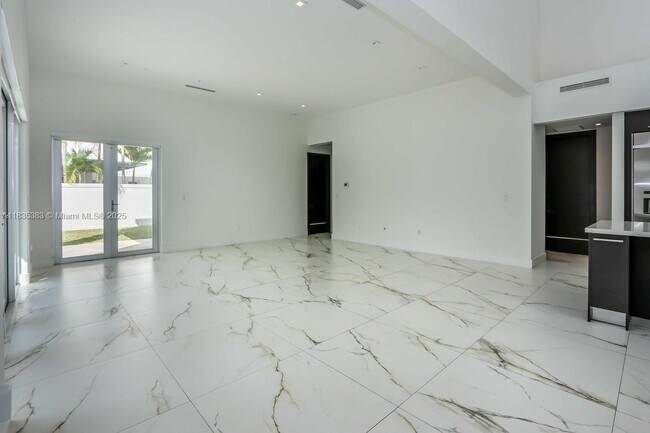 Building Photo - 3402 NW 83rd St