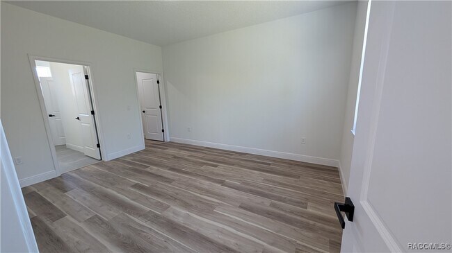 Building Photo - 9298 N Akola Way