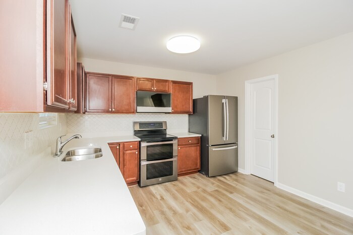 Building Photo - 505 Brady Dr