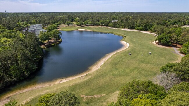 Building Photo - 410 Blue Stem Dr