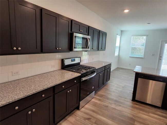 Building Photo - 6145 Langdon Way