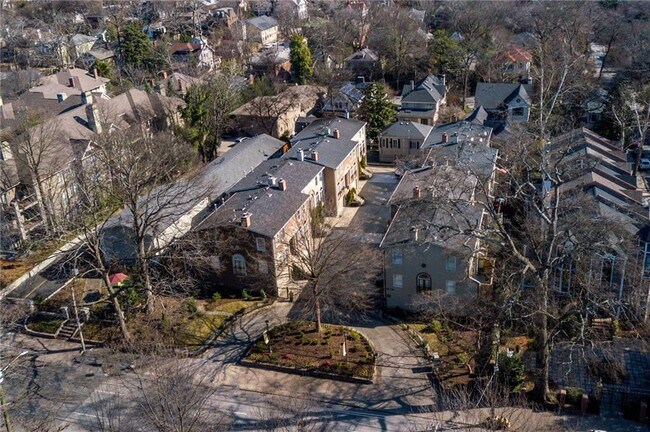 Building Photo - 841 Piedmont Ave NE
