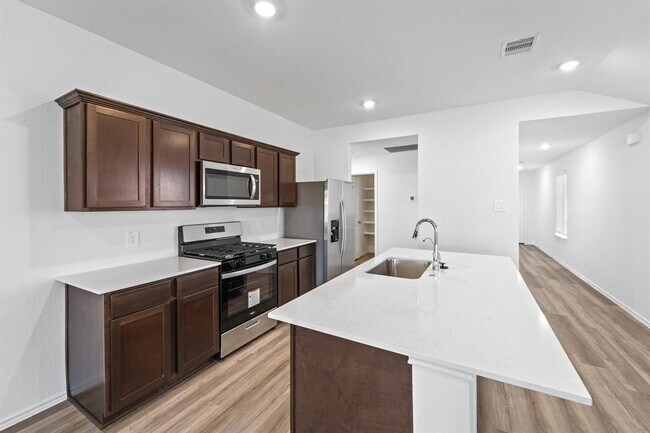 Building Photo - 1011 Vilana Ridge Ln