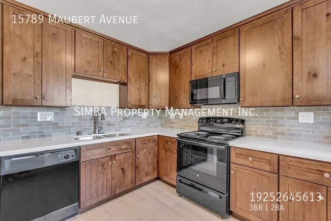 Building Photo - 15789 Maubert Avenue