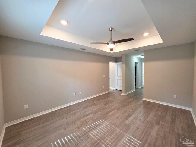 Building Photo - 2948 N 24th Ave