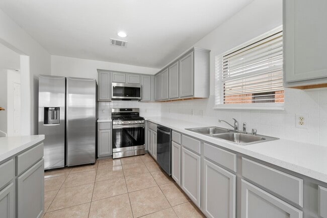 Building Photo - 8514 Windy Thicket Ln