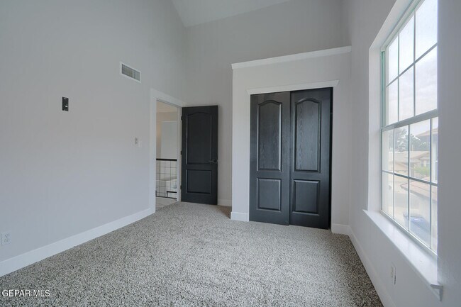 Building Photo - 7413 Le Conte Dr
