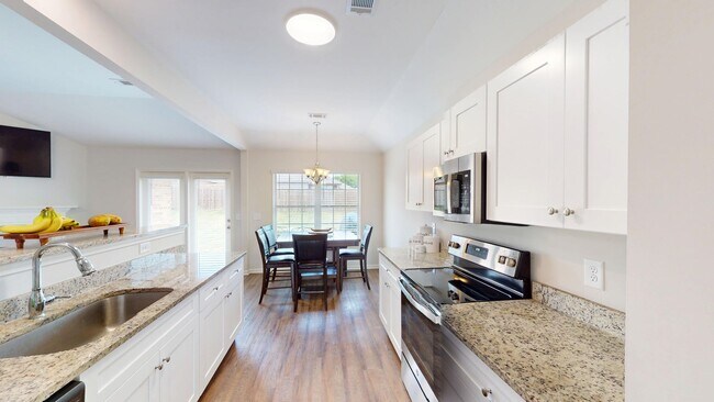 Building Photo - 4/2 Built in 2024 in Prattville!!!