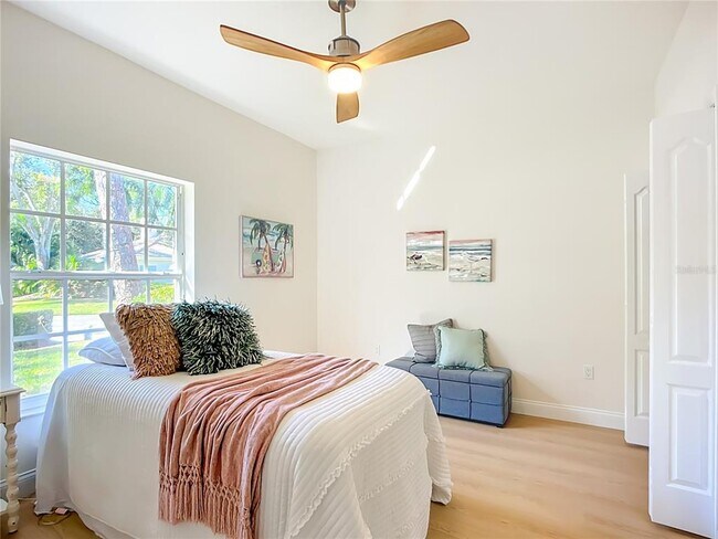 Building Photo - 2960 Sandringham Pl