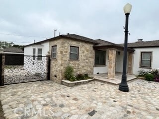 Building Photo - 8461 Vicksburg Ave