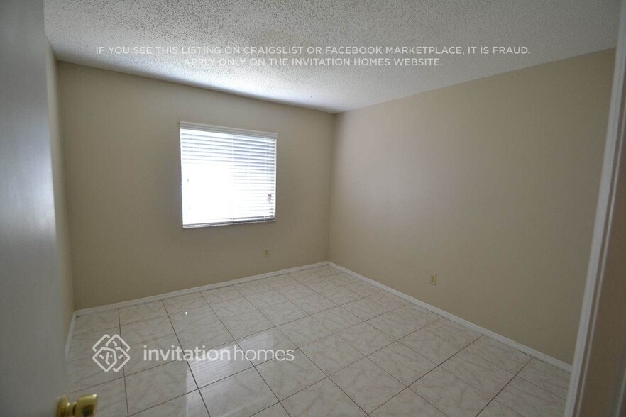 Building Photo - 155 Pinewood Cir