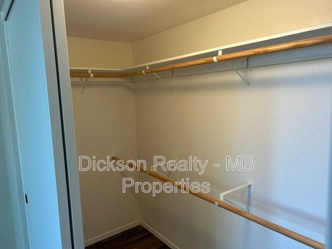 Building Photo - 6164 Greenbrook Dr