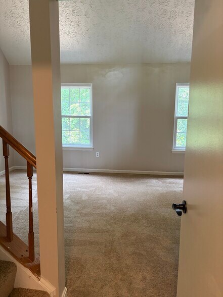 Entrance to Primary Bedroom - 7722 Wolford Way