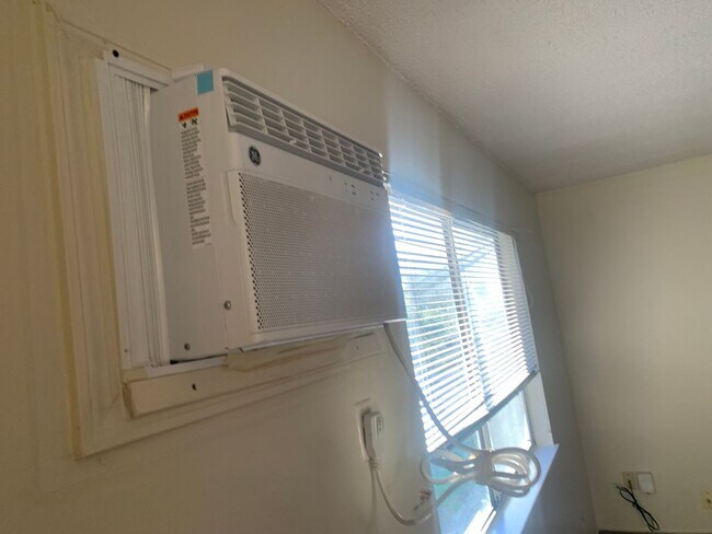 Building Photo - 2868003/60