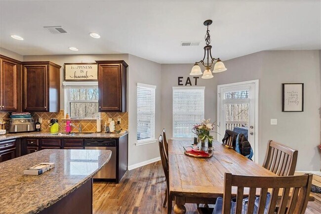 Building Photo - 5160 Bucknell Trace