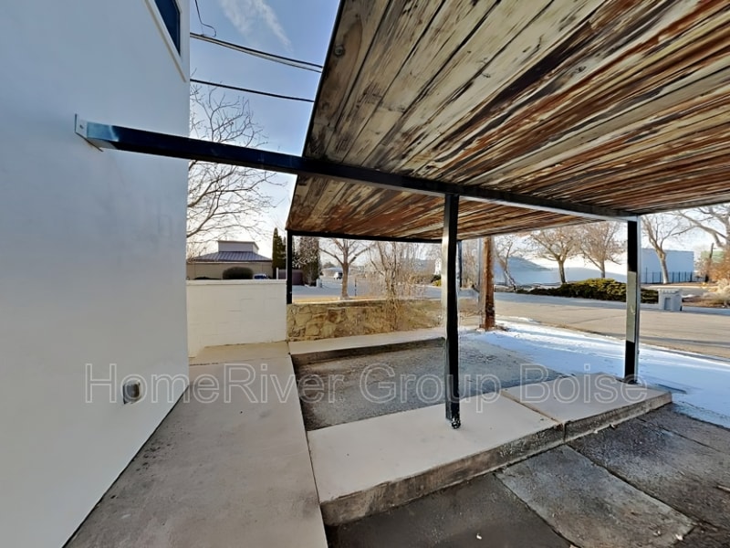 Building Photo - 2435 Cherry Ln