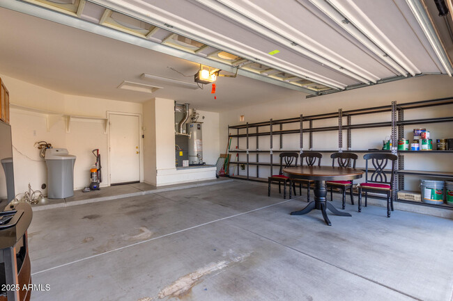 Building Photo - 15679 W Cheery Lynn Rd