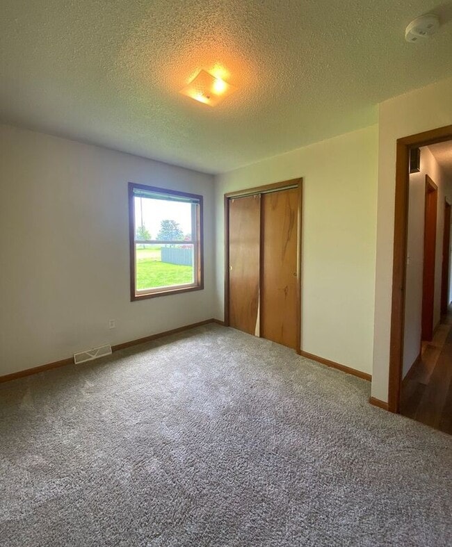 Building Photo - $1,450 | 2 Bedroom, 1 Bathroom House | Pet Friendly* | Available for July 1st, 2026 Move In!