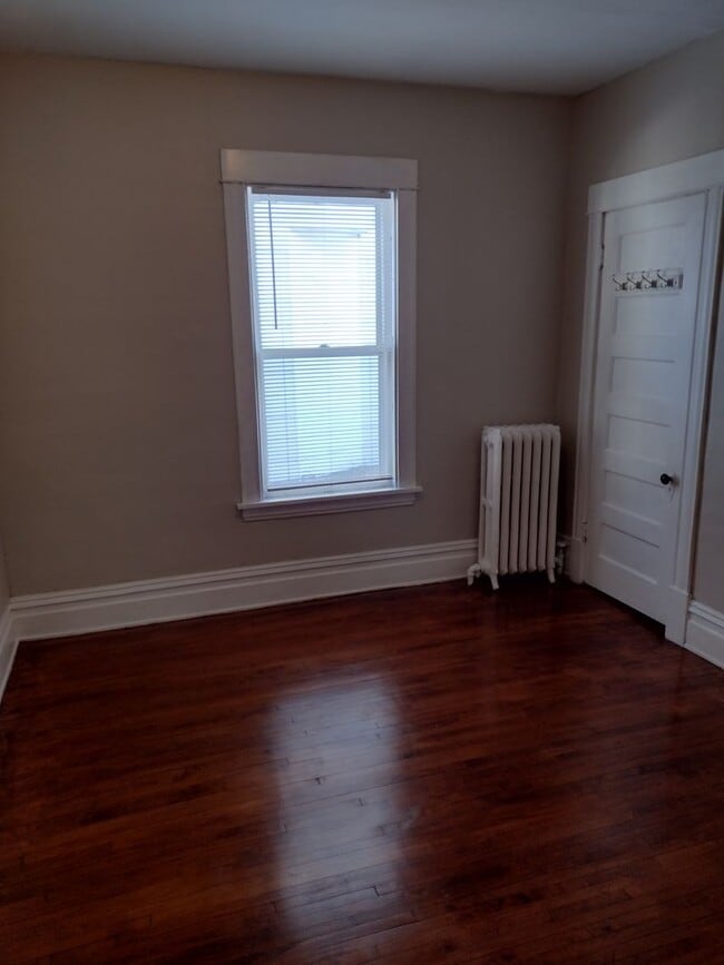 Building Photo - Great 3 Bed 1 Bath Home