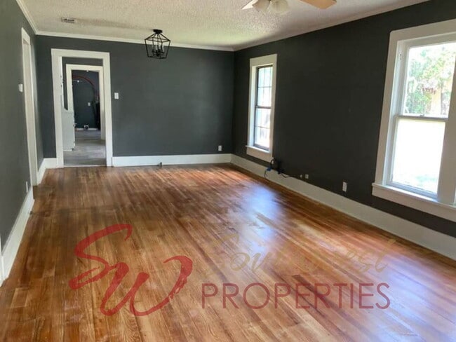 Building Photo - Updated with charm!