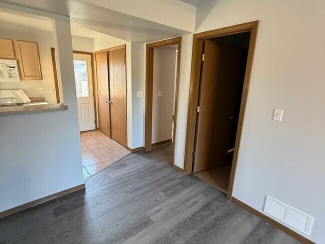 Building Photo - 1530 Citadel Dr