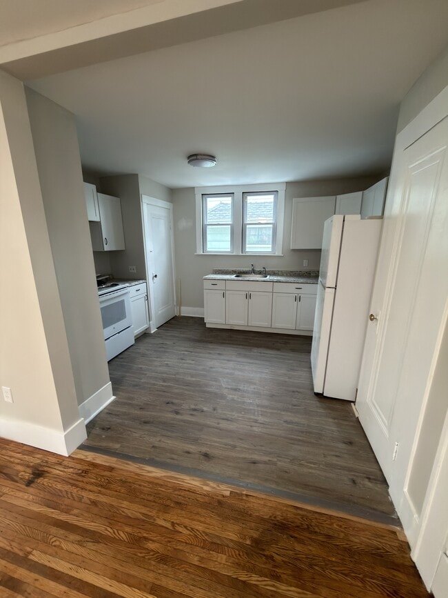 Building Photo - 108 Wetmore Park